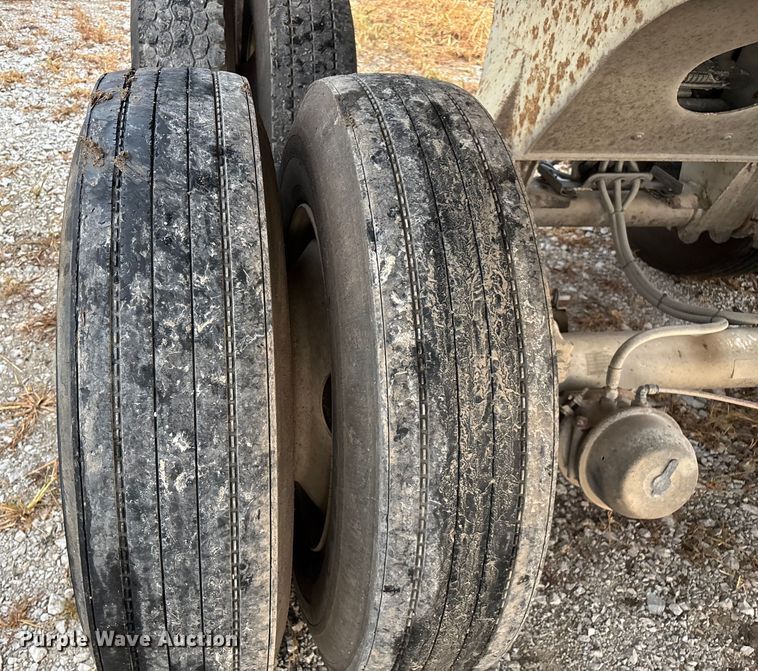 image for item EN5541 2017 Clement Starlite 35 end dump trailer