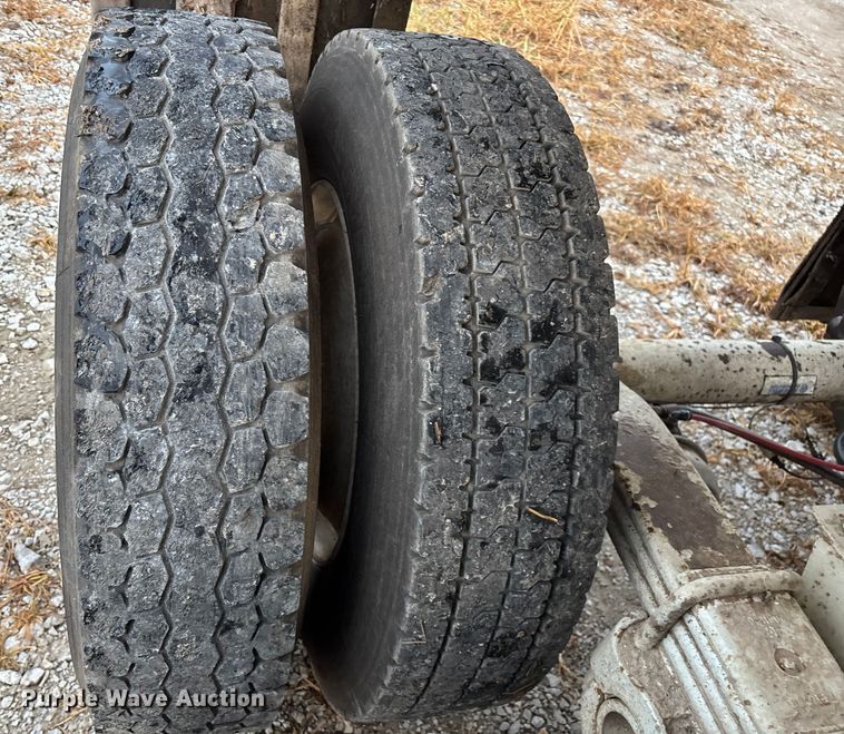 image for item EN5541 2017 Clement Starlite 35 end dump trailer