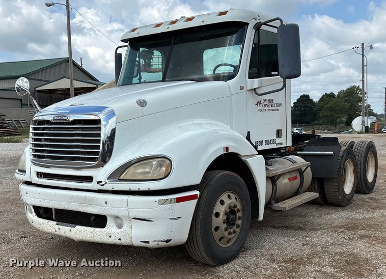 2007 Freightliner Columbia