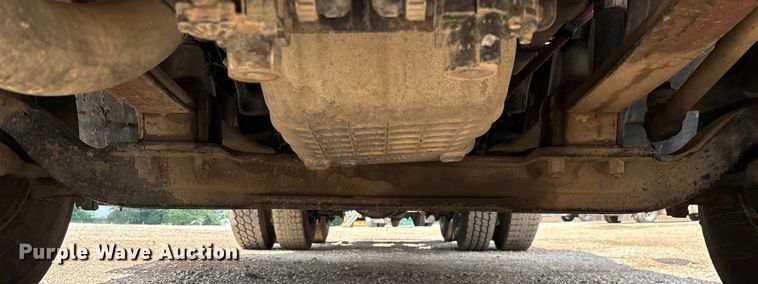 image for item EN5553 2007 Freightliner Columbia semi truck