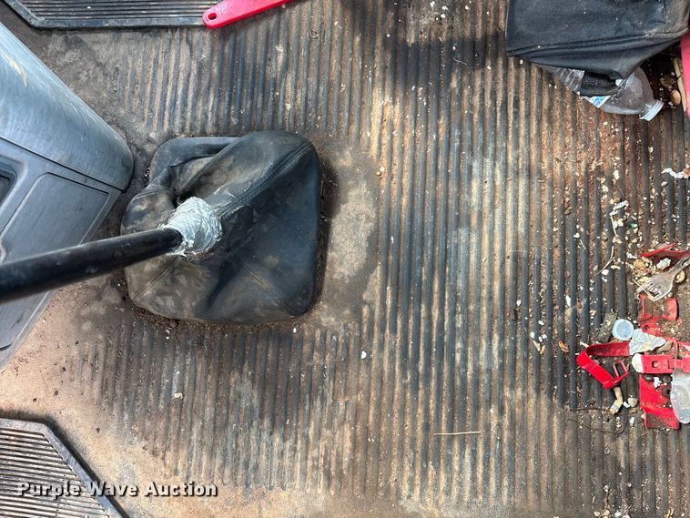 image for item EN5553 2007 Freightliner Columbia semi truck