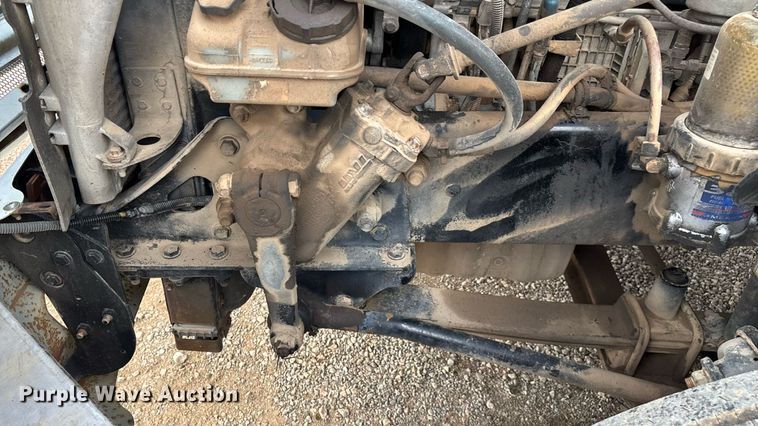 image for item EN5553 2007 Freightliner Columbia semi truck