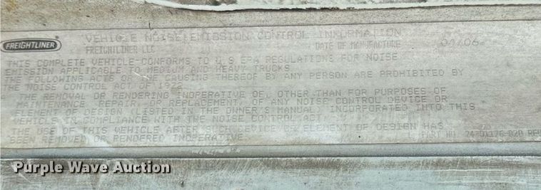 image for item EN5553 2007 Freightliner Columbia semi truck