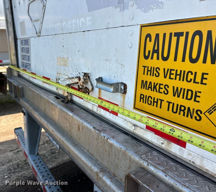 image for item ET3032 2008 Great Dane dry van trailer