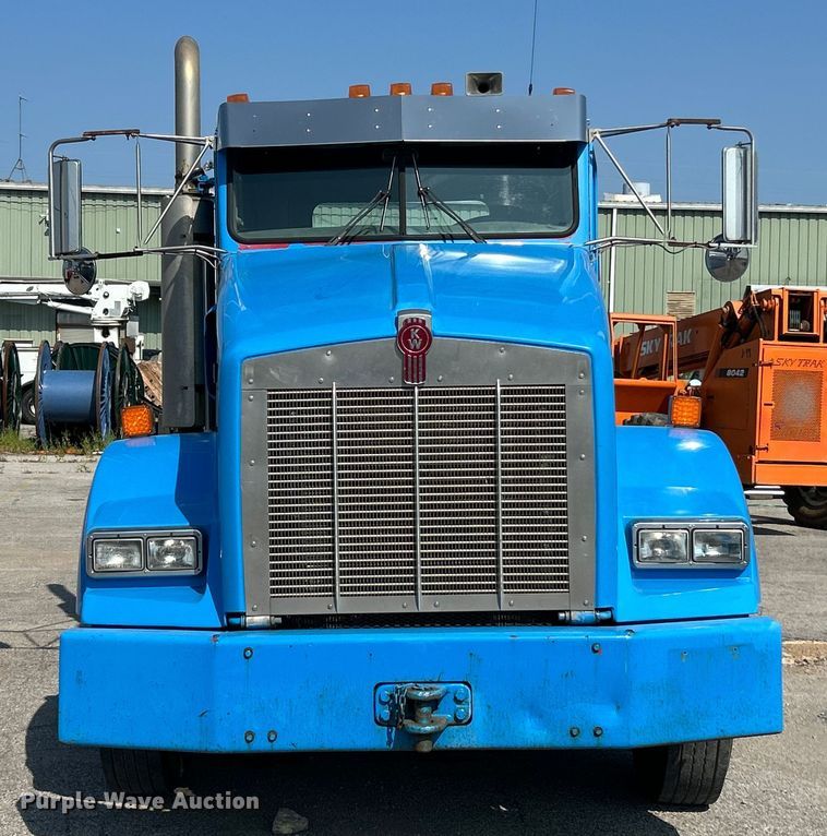 image for item ET3060 2006 Kenworth T800 winch truck