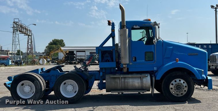 image for item ET3060 2006 Kenworth T800 winch truck