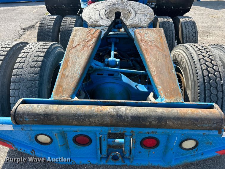 image for item ET3060 2006 Kenworth T800 winch truck