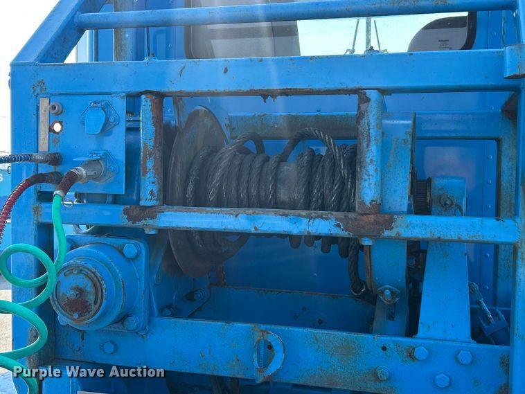 image for item ET3060 2006 Kenworth T800 winch truck