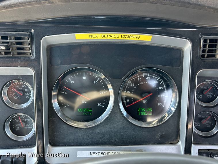 image for item ET3060 2006 Kenworth T800 winch truck