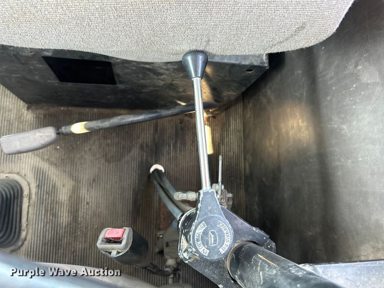 image for item ET3060 2006 Kenworth T800 winch truck