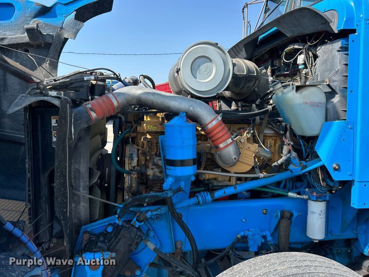 image for item ET3060 2006 Kenworth T800 winch truck