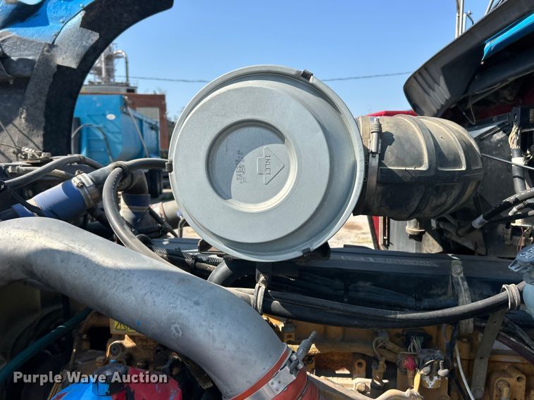 image for item ET3060 2006 Kenworth T800 winch truck