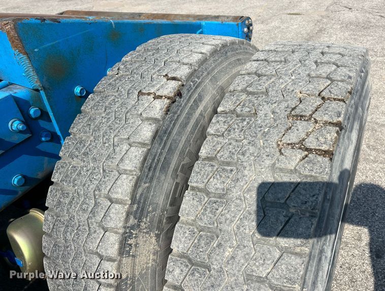 image for item ET3060 2006 Kenworth T800 winch truck