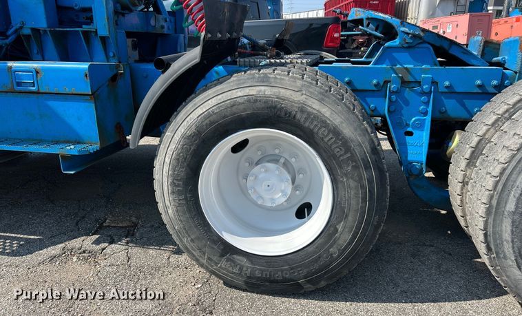 image for item ET3060 2006 Kenworth T800 winch truck