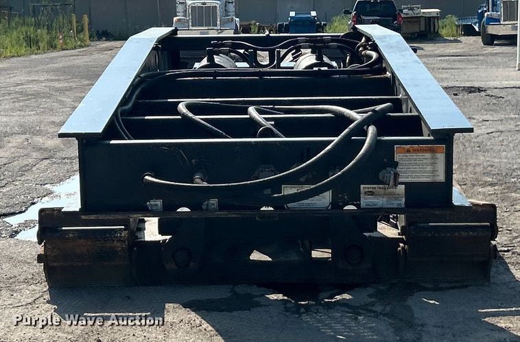 image for item ET3062 2003 Etnyre Blackhawk lowboy equipment trailer