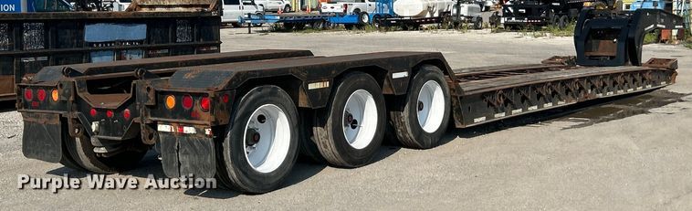 image for item ET3062 2003 Etnyre Blackhawk lowboy equipment trailer