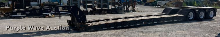 image for item ET3062 2003 Etnyre Blackhawk lowboy equipment trailer