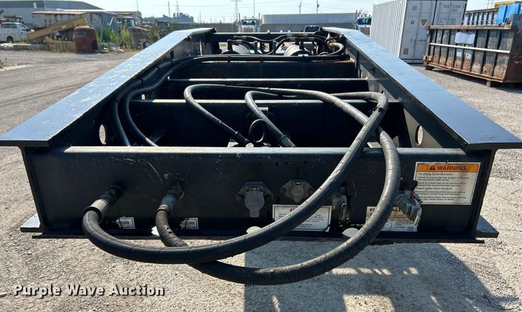 image for item ET3062 2003 Etnyre Blackhawk lowboy equipment trailer
