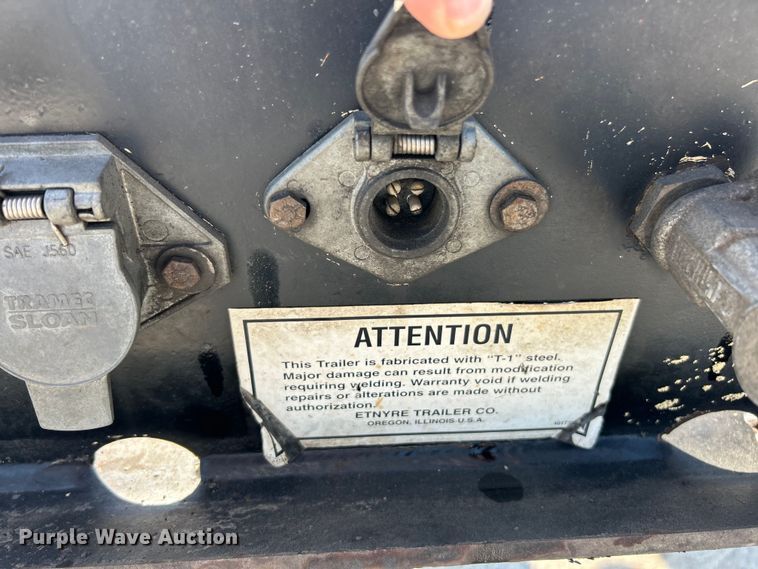 image for item ET3062 2003 Etnyre Blackhawk lowboy equipment trailer