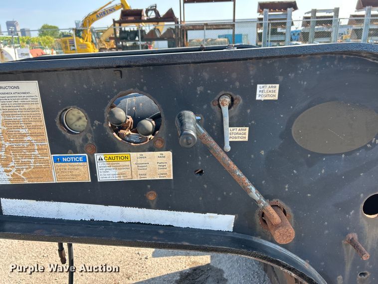 image for item ET3062 2003 Etnyre Blackhawk lowboy equipment trailer