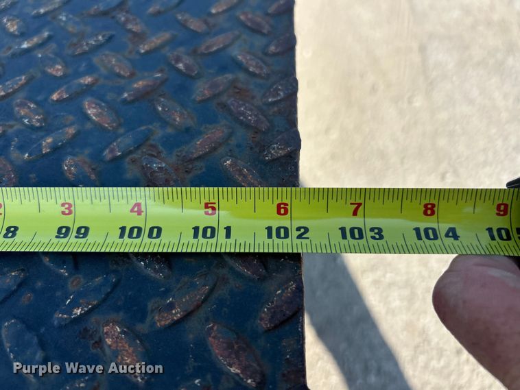 image for item ET3062 2003 Etnyre Blackhawk lowboy equipment trailer