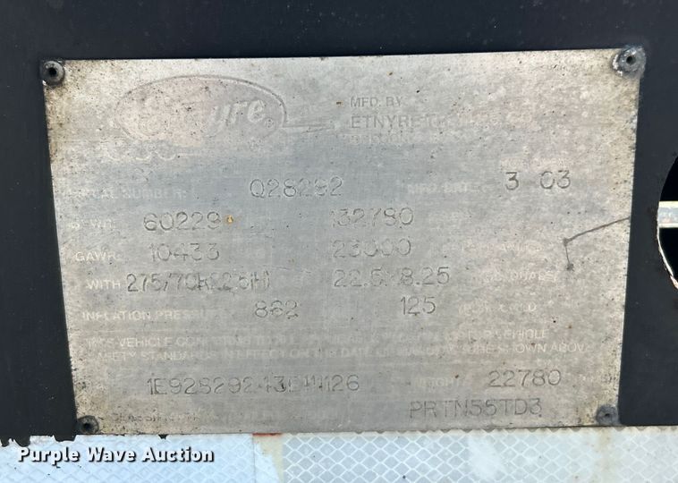 image for item ET3062 2003 Etnyre Blackhawk lowboy equipment trailer