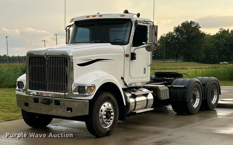 image for item ET3067 2007 International 5900i SFA semi truck