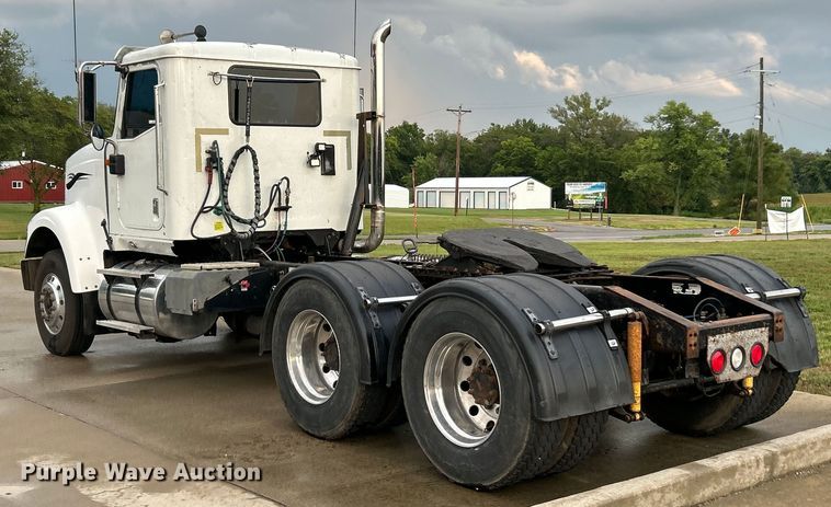 image for item ET3067 2007 International 5900i SFA semi truck