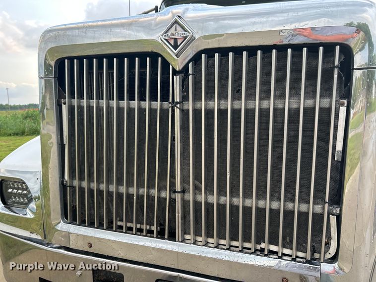 image for item ET3067 2007 International 5900i SFA semi truck