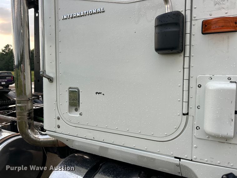 image for item ET3067 2007 International 5900i SFA semi truck