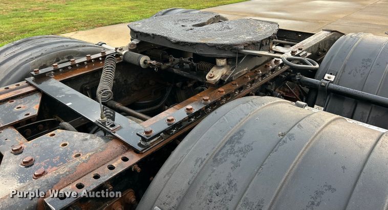 image for item ET3067 2007 International 5900i SFA semi truck