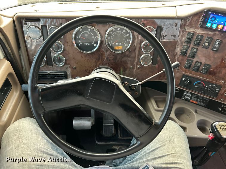 image for item ET3067 2007 International 5900i SFA semi truck