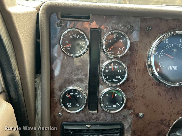 image for item ET3067 2007 International 5900i SFA semi truck