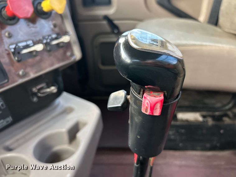 image for item ET3067 2007 International 5900i SFA semi truck