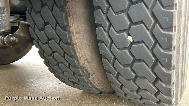 image for item ET3067 2007 International 5900i SFA semi truck