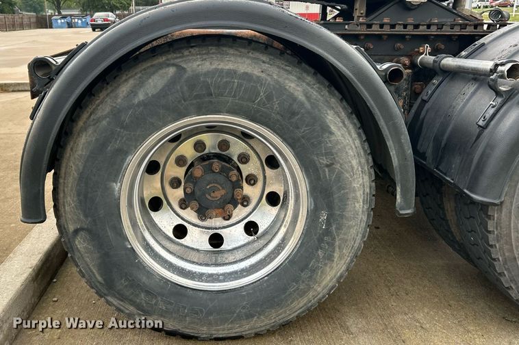 image for item ET3067 2007 International 5900i SFA semi truck