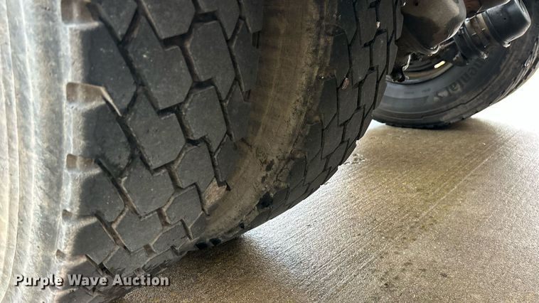 image for item ET3067 2007 International 5900i SFA semi truck