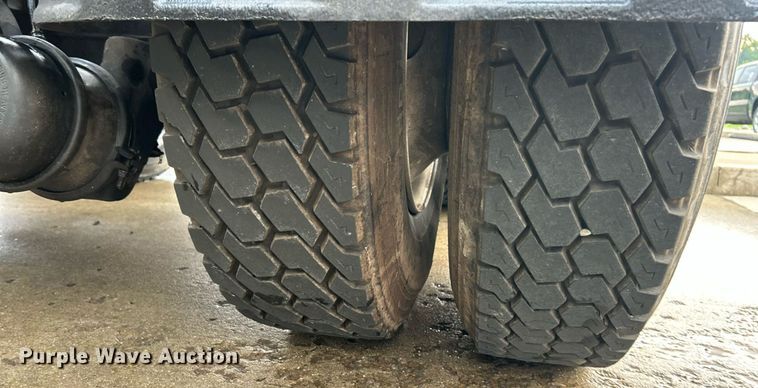 image for item ET3067 2007 International 5900i SFA semi truck