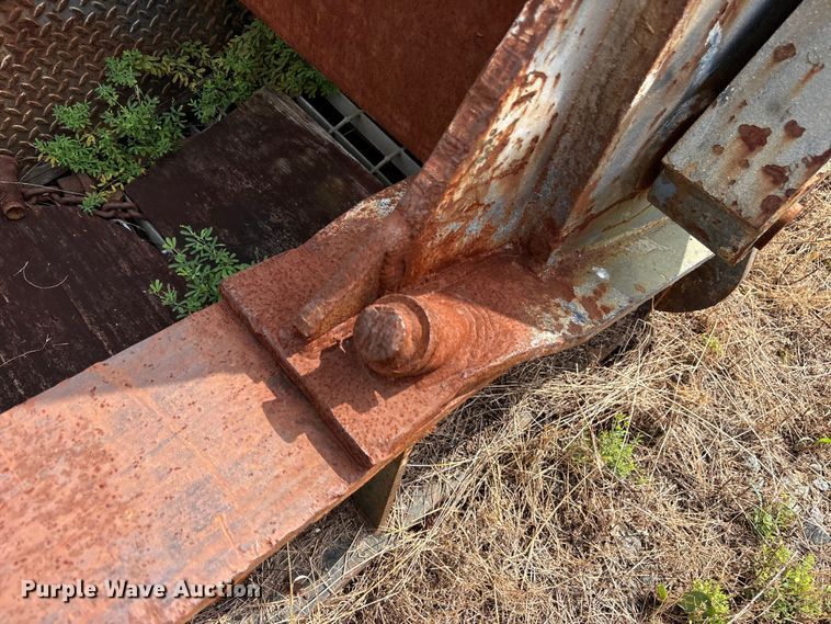 image for item ET7035 1980 TALN Lowboy beam trailer