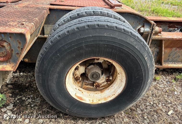 image for item ET7035 1980 TALN Lowboy beam trailer