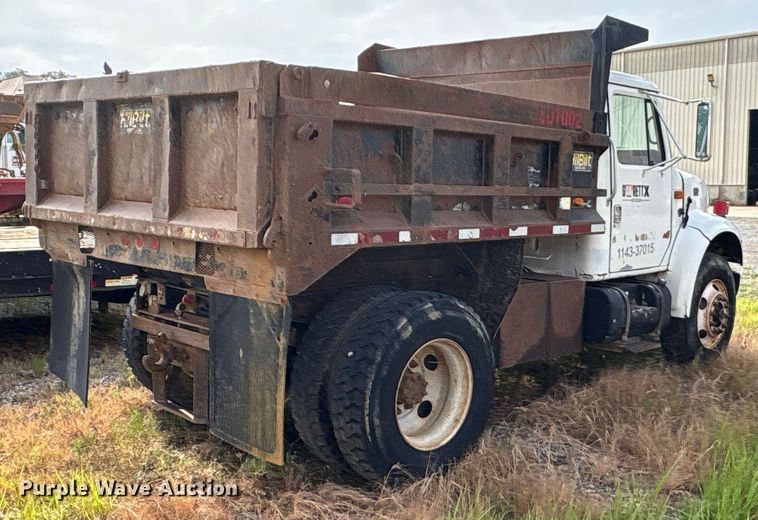 image for item ET7042 1992 International 4700  dump truck