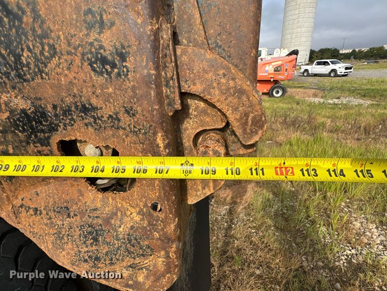 image for item ET7042 1992 International 4700  dump truck