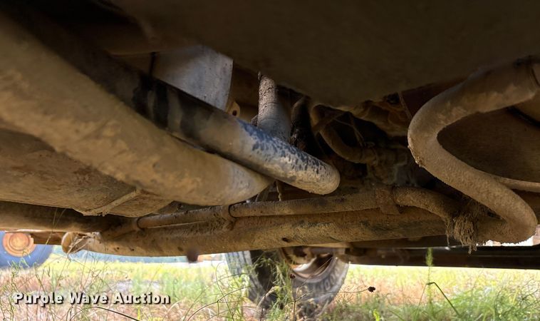 image for item ET7042 1992 International 4700  dump truck