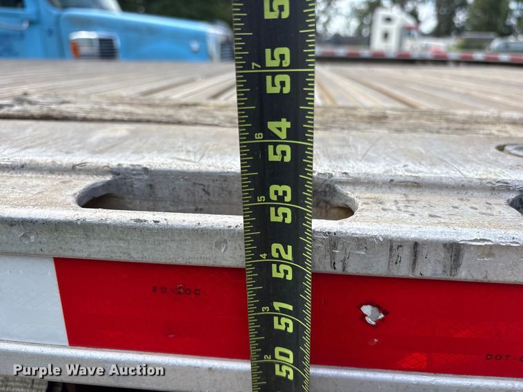 image for item ET7045 2015 Fontaine HCR222WSA Revolution 52  flatbed trailer