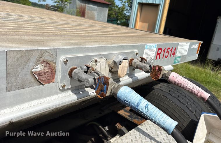 image for item ET7045 2015 Fontaine HCR222WSA Revolution 52  flatbed trailer
