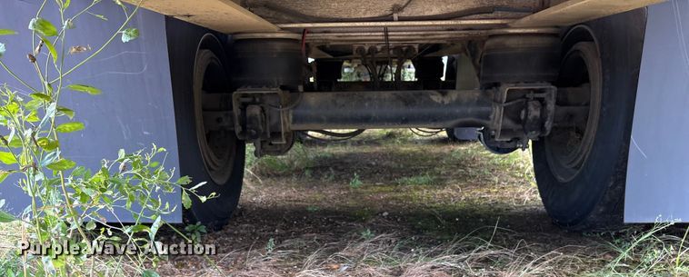 image for item ET7045 2015 Fontaine HCR222WSA Revolution 52  flatbed trailer