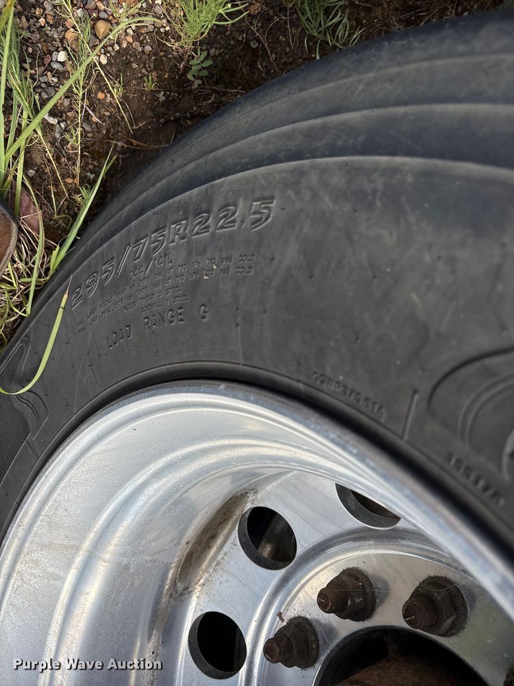 image for item ET7045 2015 Fontaine HCR222WSA Revolution 52  flatbed trailer