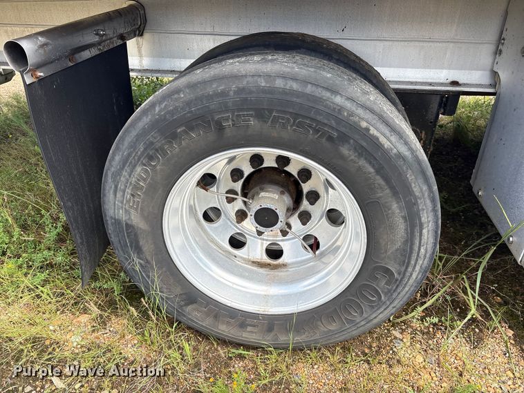 image for item ET7045 2015 Fontaine HCR222WSA Revolution 52  flatbed trailer