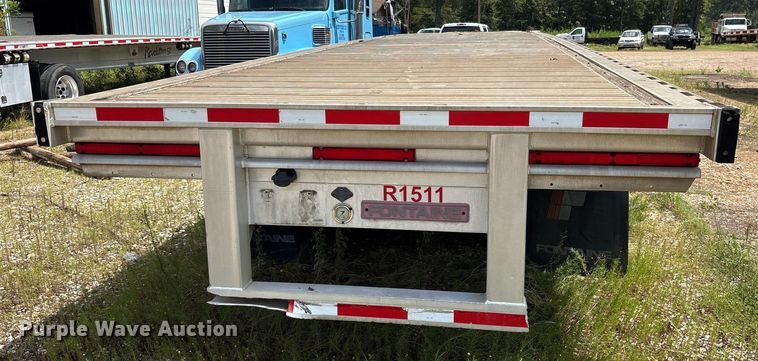 image for item ET7047 2015 Fontaine HCR5222WSA Revolution 52 flatbed trailer
