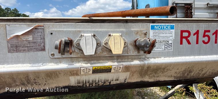 image for item ET7047 2015 Fontaine HCR5222WSA Revolution 52 flatbed trailer